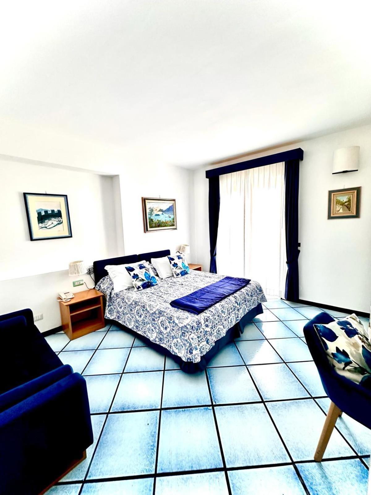 Hotel Le Fioriere ปรายาโน ภายนอก รูปภาพ